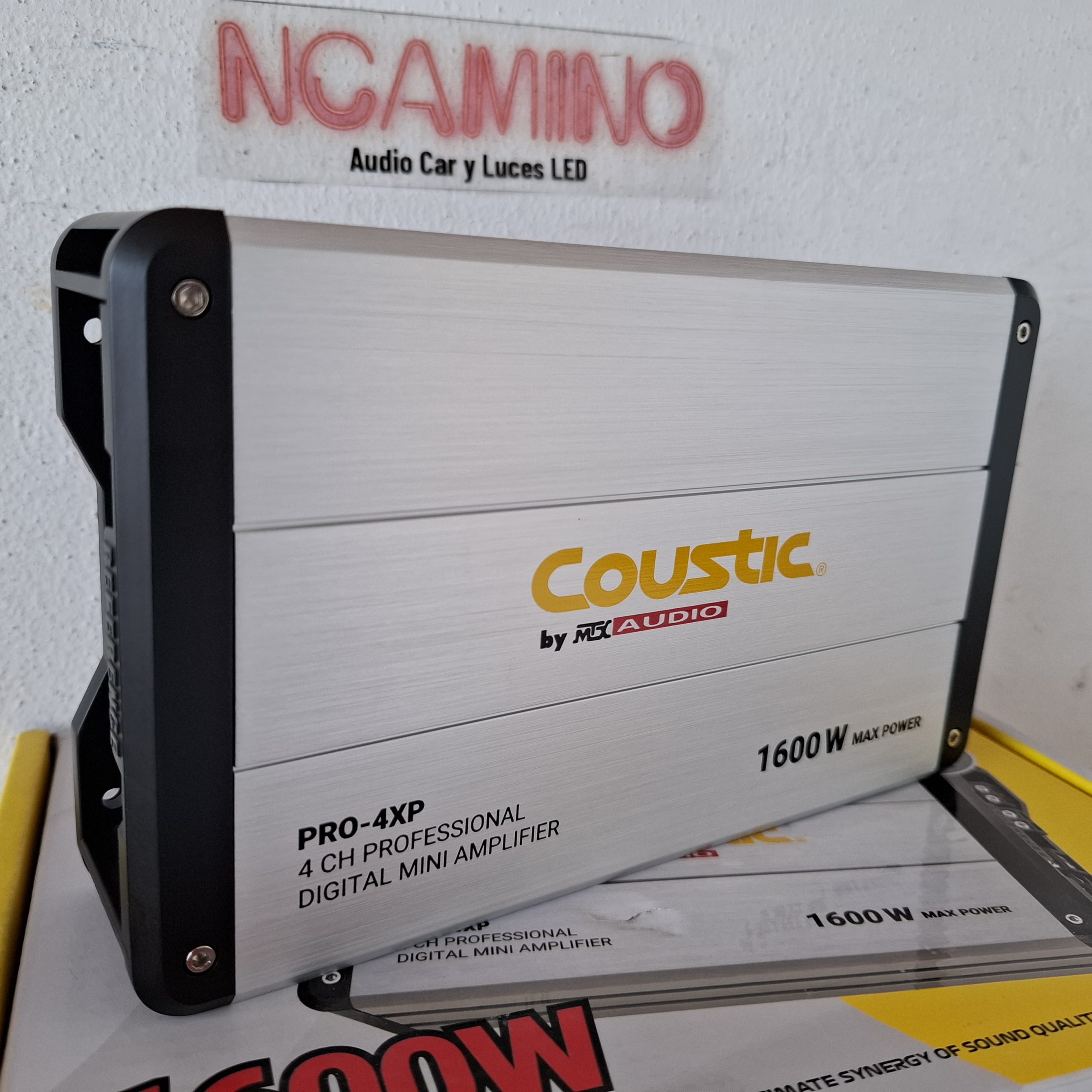 Amplificador Coustic PRO-4XP 1600 Watts 110 RMS por Canal 250 Hz HPF 1 Amplificador Coustic PRO-4XP 1600 Watts 110 RMS por Canal 250 Hz HPF